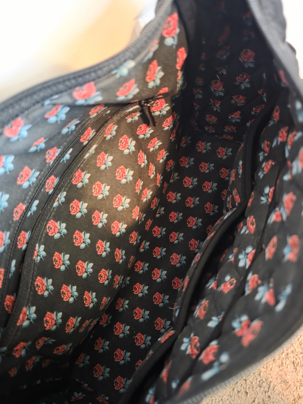 Vera Bradley On The Go Black Quilted Crossbody Shoulder Bag - Picture 3 of 7